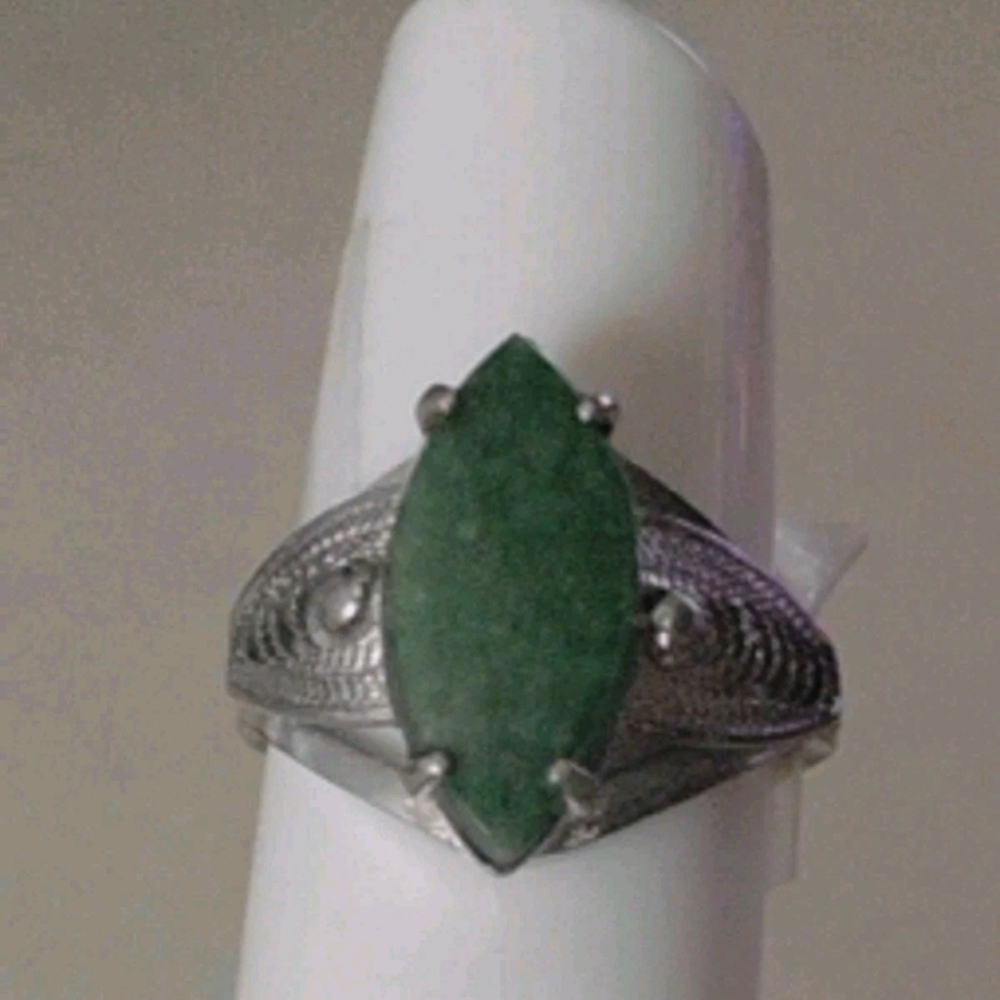 Vintage Sterling Silver And Jade Ring Size 6